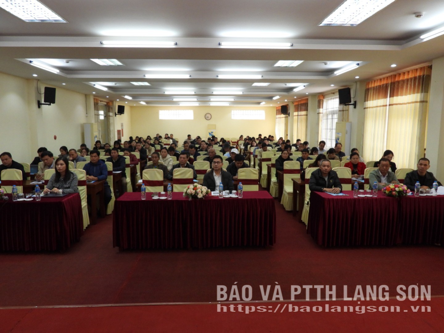 Lạng Sơn: 200 cán bộ xã, lãnh đạo hợp tác xã học tập ứng dụng công nghệ, chuyển đổi số trong sản xuất, tiêu thụ sản phẩm theo chuỗi