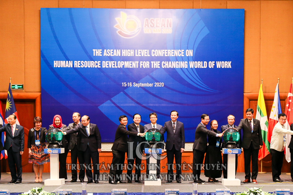 Sự kiện Quý III