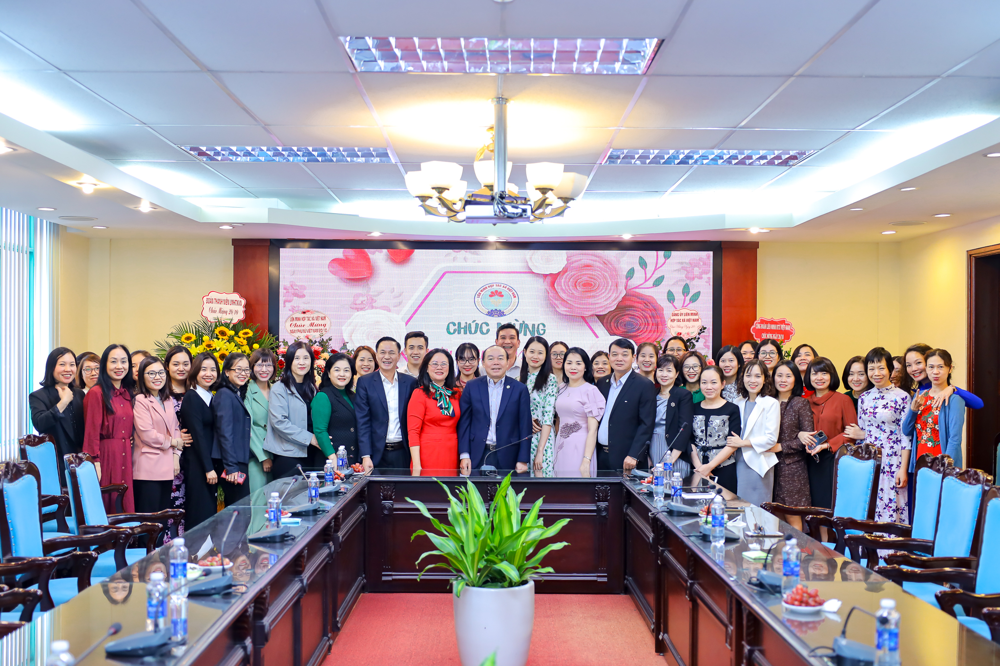 Tiếp tục phát huy những phẩm chất riêng của phụ nữ Liên minh Hợp tác xã Việt Nam