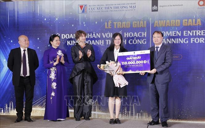 Xóa rào cản, trao cơ hội để phụ nữ phát triển toàn diện